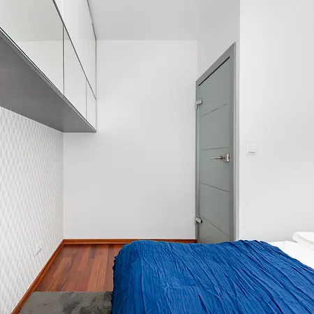 Wola! Big Garden! Cosily! 아파트 바르샤바